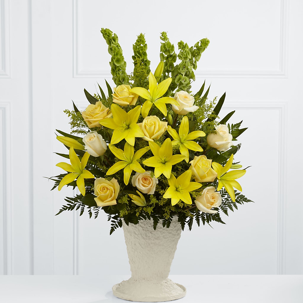 Golden Memories Arrangement – Peonia Flowers Llc, Lakewood NJ