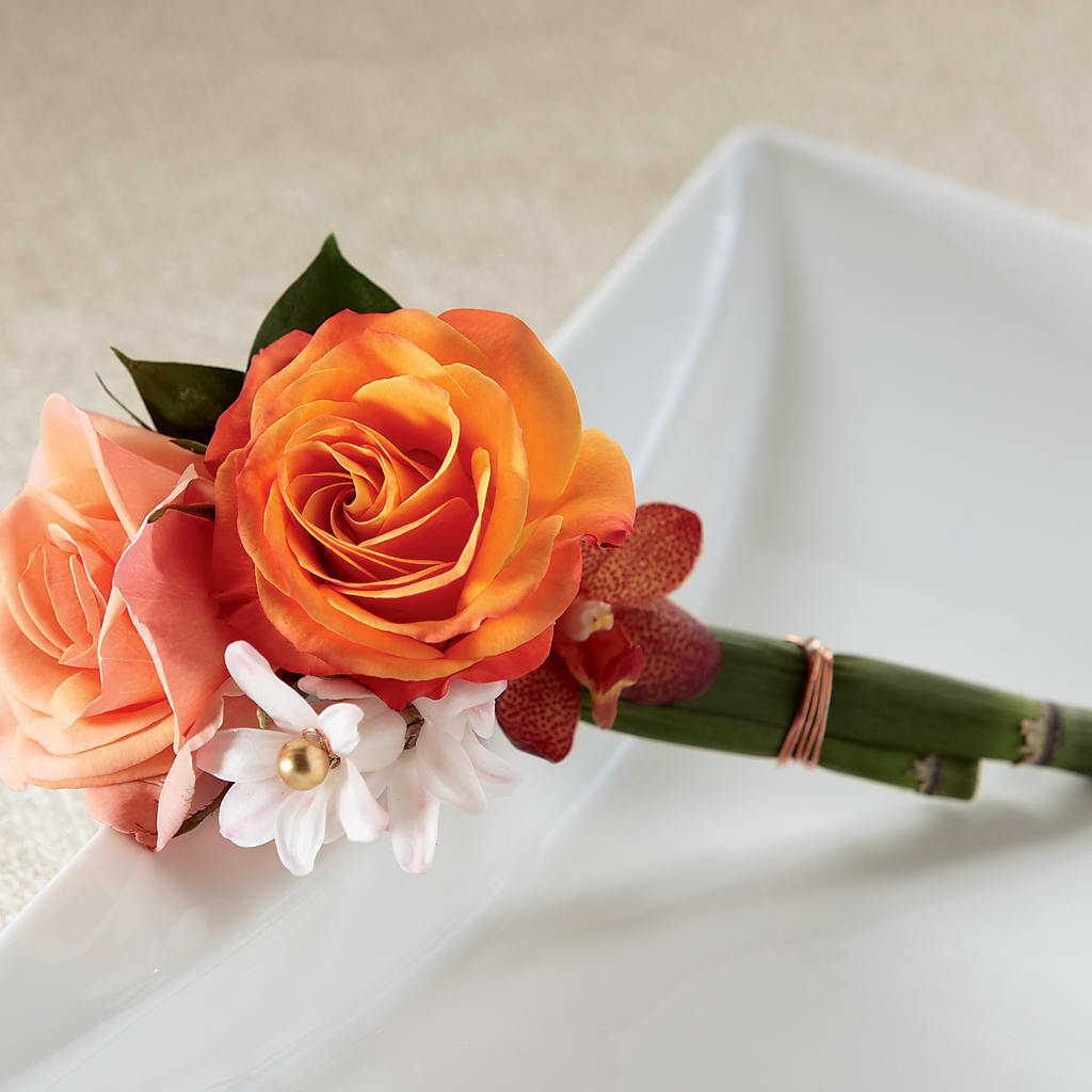Sunset Dream Boutonniere – Peonia Flowers Llc, Lakewood NJ