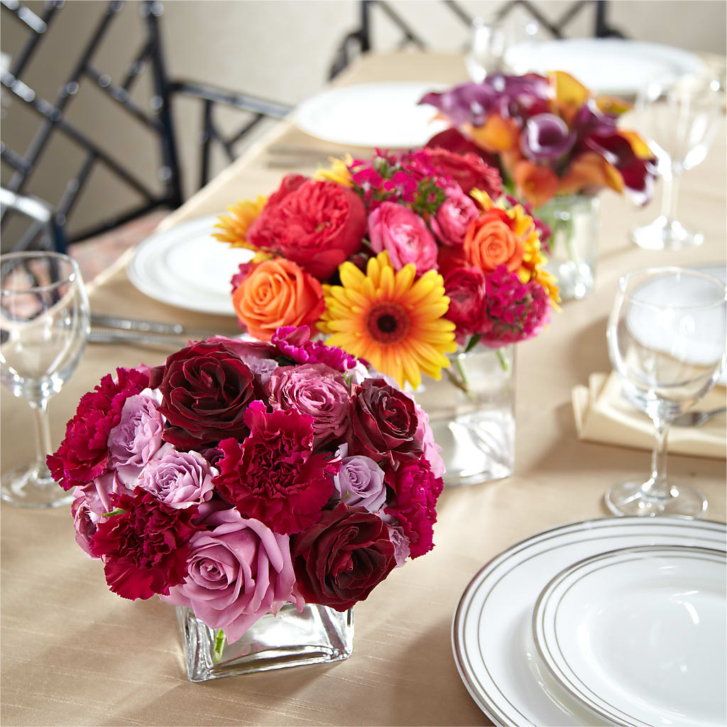 Love's Eternity Centerpiece – Peonia Flowers Llc, Lakewood NJ