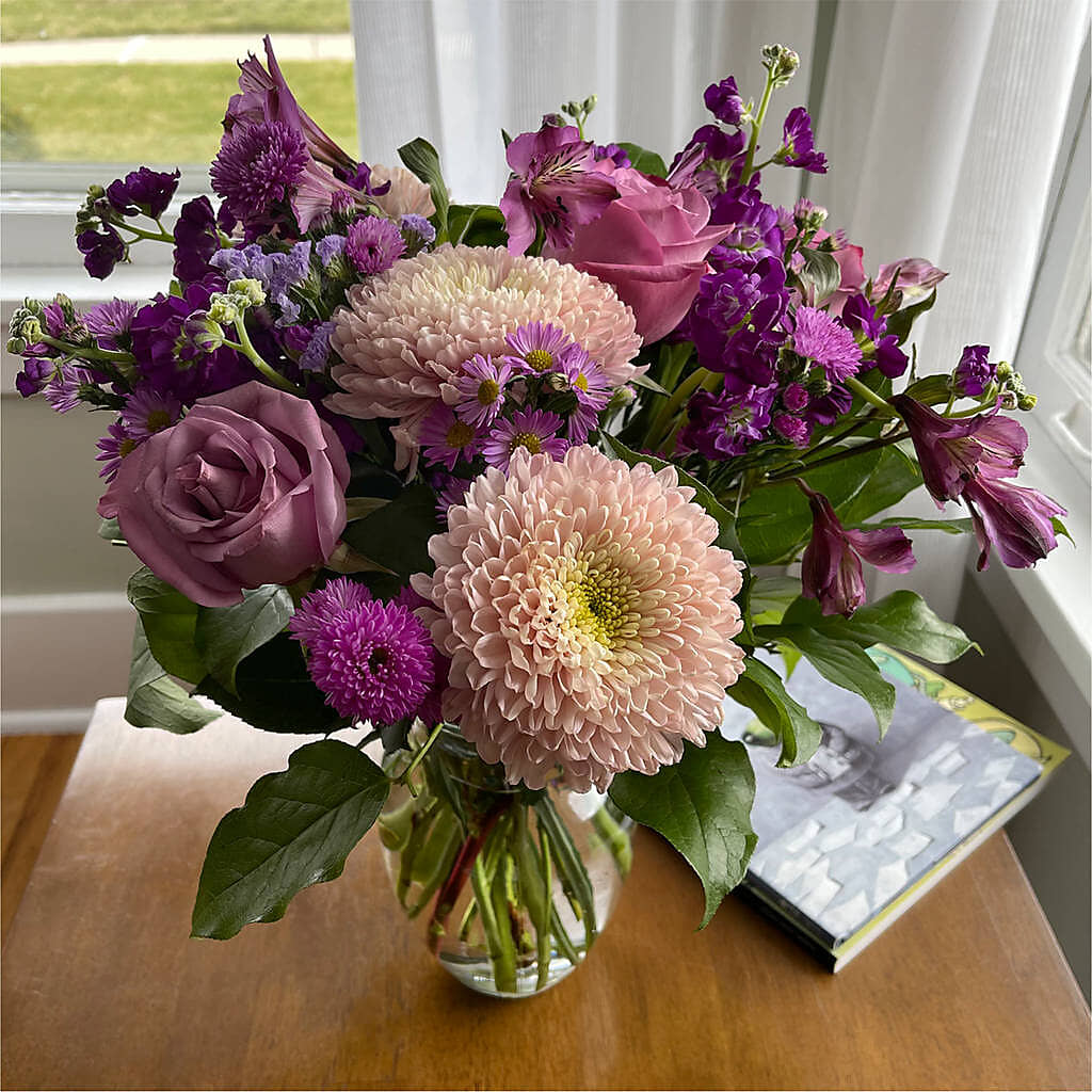 Ultraviolet Bouquet –  Peonia Flowers Llc, Lakewood NJ