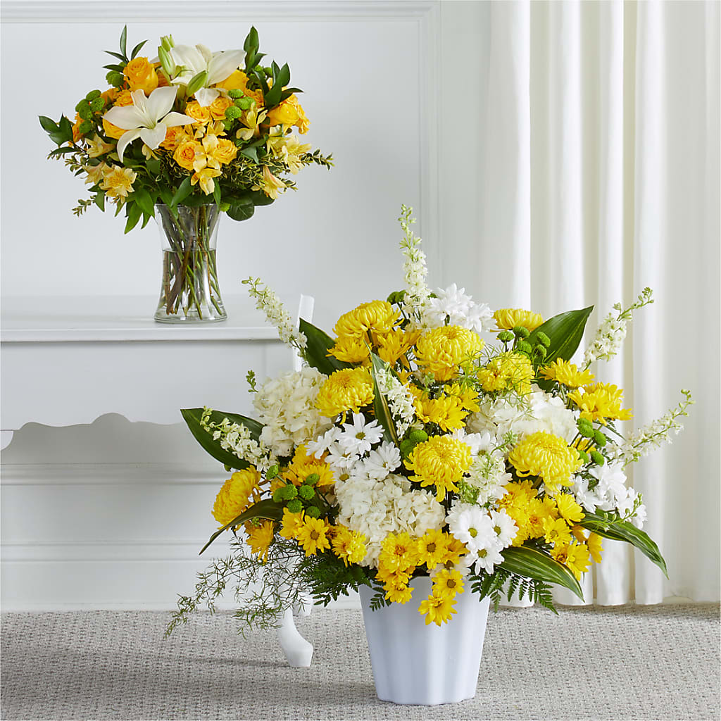 Warm Remembrance Bundles –  Peonia Flowers Llc, Lakewood NJ