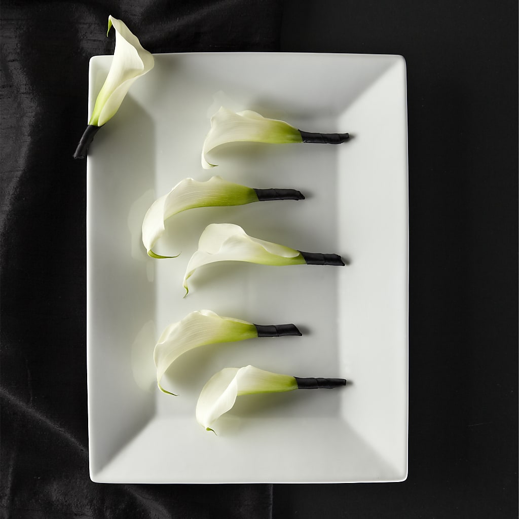 Calla Lily Promise Boutonniere –  Peonia Flowers Llc, Lakewood NJ
