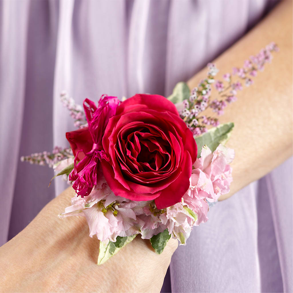 Rose Charm Corsage –  Peonia Flowers Llc, Lakewood NJ